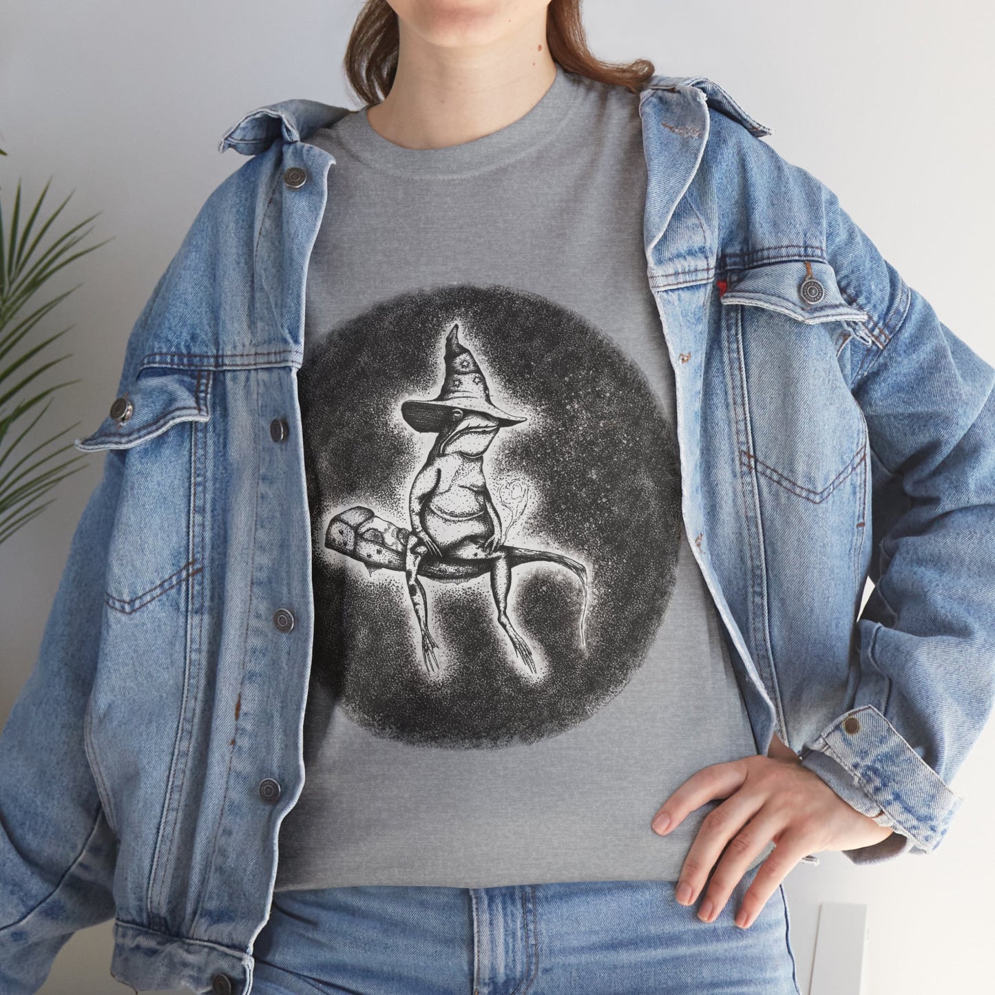 "Wizard Frog" Unisex Heavy Cotton T-Shirt